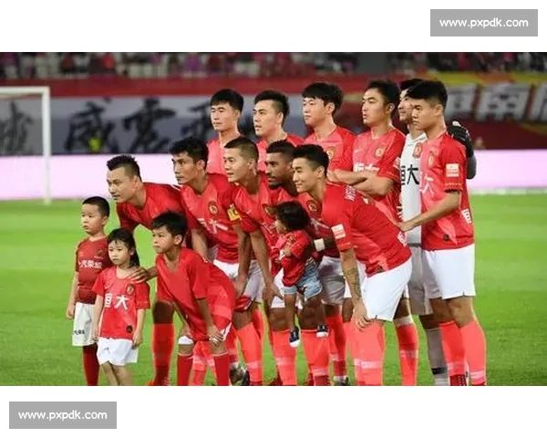 恒大与苏宁决赛次回合巅峰对决全景呈现与关键战术深度解读全方位